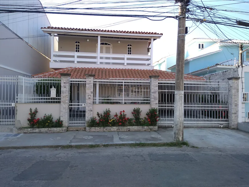 Foto 1 de Casa com 4 Quartos para venda ou aluguel, 200m² em Piratininga, Niterói