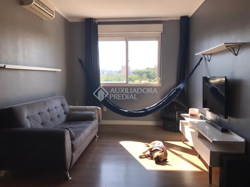 Foto 1 de Apartamento com 2 Quartos à venda, 46m² em Teresópolis, Porto Alegre