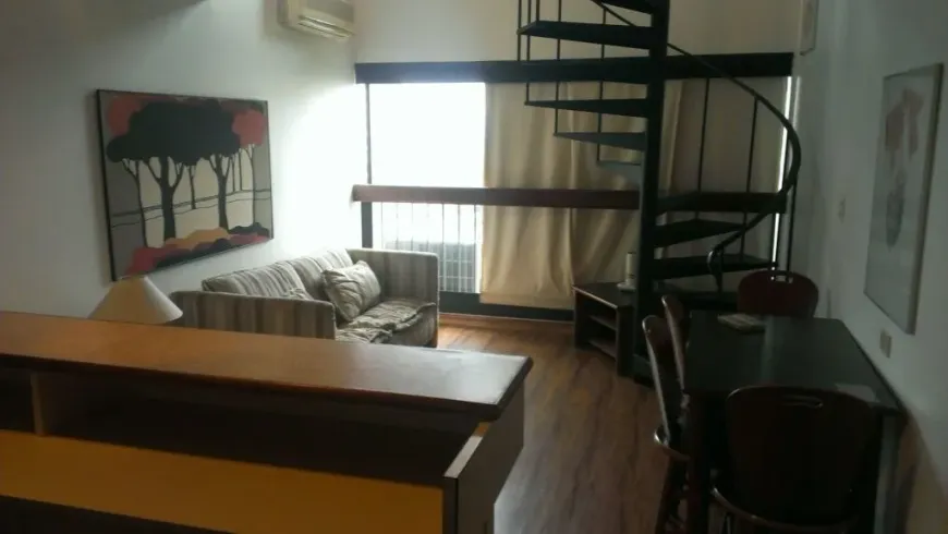 Foto 1 de Flat com 1 Quarto para alugar, 50m² em Bela Vista, São Paulo