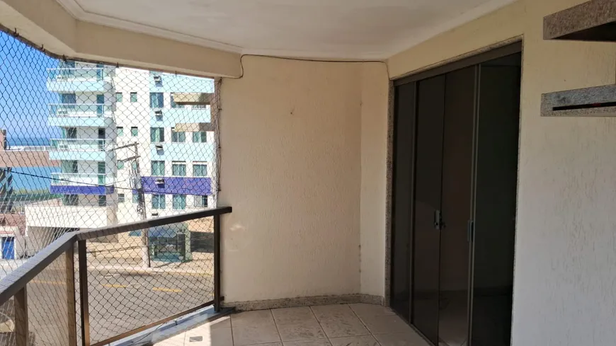 Foto 1 de Apartamento com 3 Quartos para alugar, 130m² em Imbetiba, Macaé