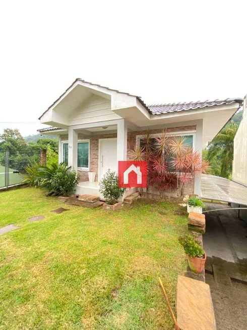 Foto 1 de Casa com 3 Quartos à venda, 177m² em Santo Inacio, Santa Cruz do Sul