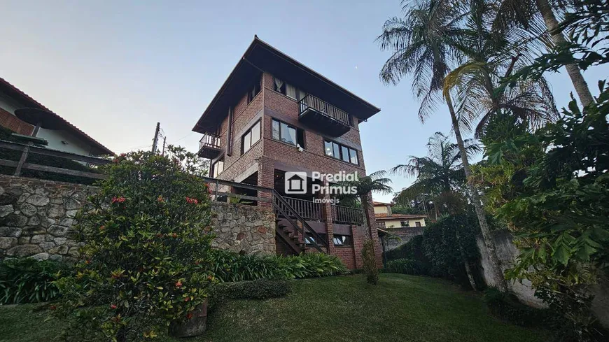 Foto 1 de Casa com 3 Quartos à venda, 400m² em Santa Elisa, Nova Friburgo