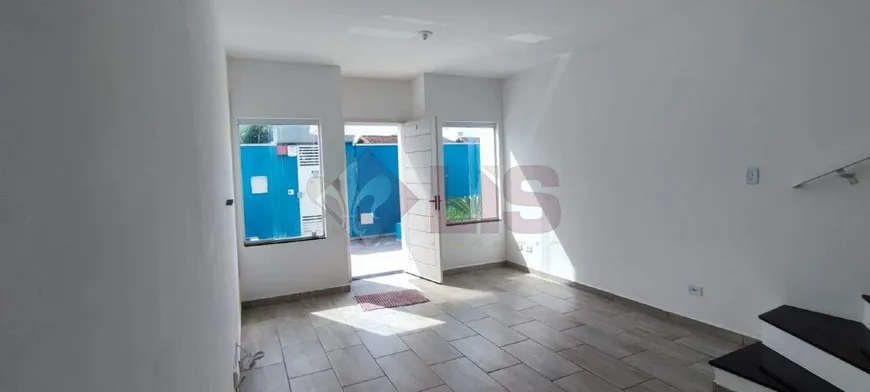Foto 1 de Casa de Condomínio com 2 Quartos à venda, 83m² em Porto Novo, Caraguatatuba