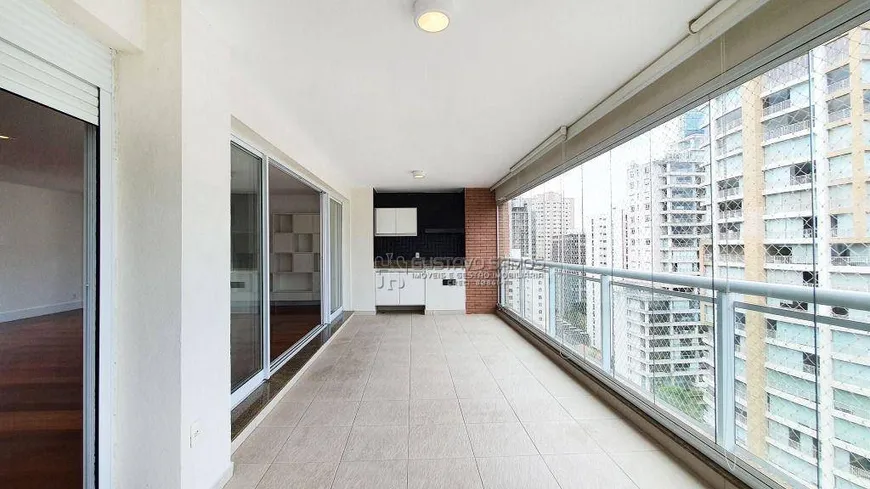 Foto 1 de Apartamento com 3 Quartos para alugar, 200m² em Itaim Bibi, São Paulo