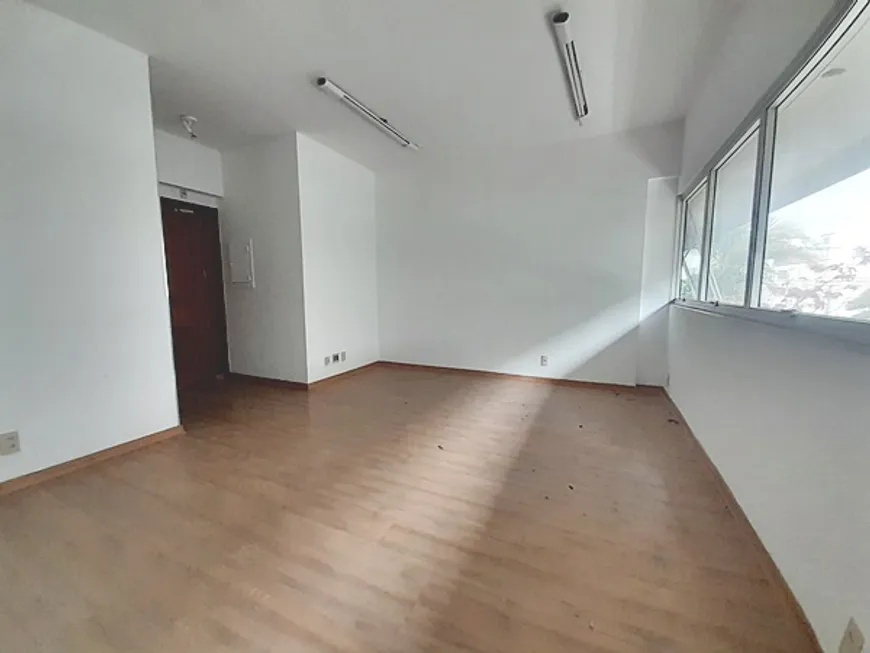 Foto 1 de Sala Comercial para alugar, 27m² em Higienópolis, Porto Alegre