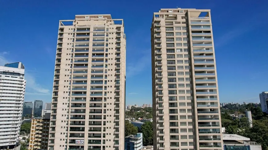 Foto 1 de Apartamento com 4 Quartos à venda, 211m² em Real Parque, São Paulo