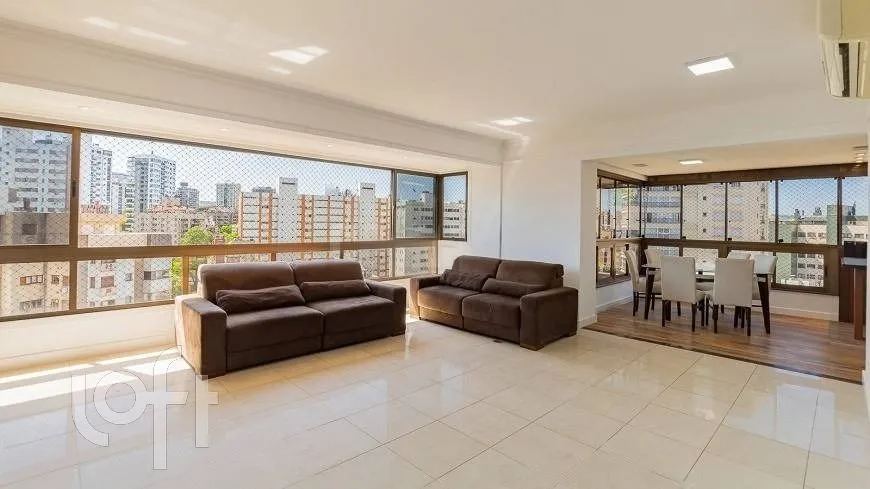 Foto 1 de Apartamento com 4 Quartos à venda, 185m² em Bela Vista, Porto Alegre