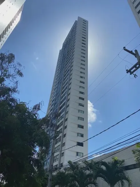 Foto 1 de Apartamento com 4 Quartos à venda, 130m² em Boa Viagem, Recife