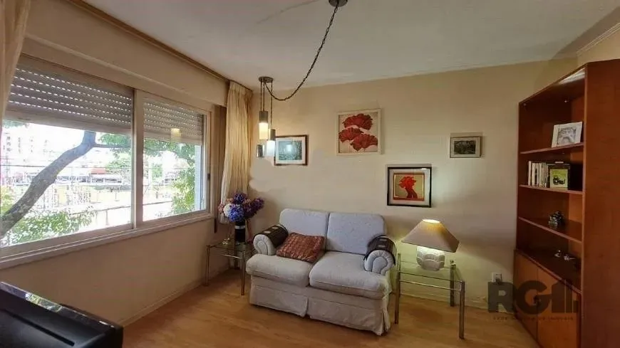 Foto 1 de Apartamento com 1 Quarto à venda, 40m² em Petrópolis, Porto Alegre