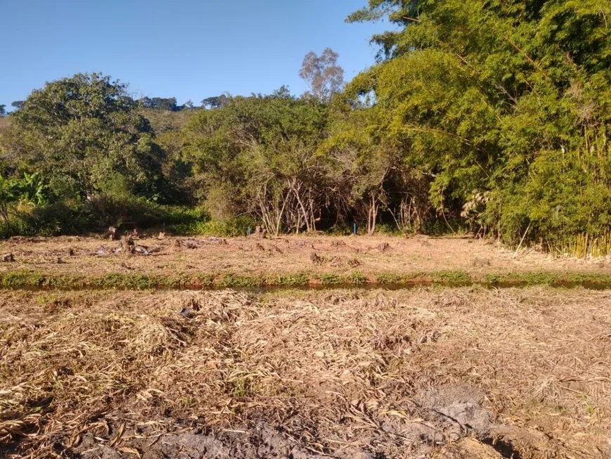 Foto 1 de Lote/Terreno à venda, 2000m² em Vitoriano Veloso, Prados