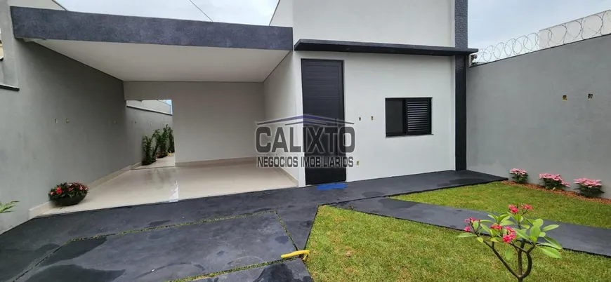 Foto 1 de Casa com 3 Quartos à venda, 200m² em Jardim Botânico, Uberlândia