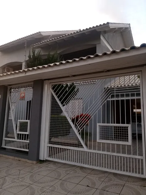 Foto 1 de Sobrado com 3 Quartos à venda, 260m² em Harmonia, Canoas