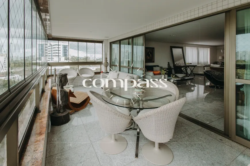 Foto 1 de Apartamento com 4 Quartos à venda, 290m² em Casa Forte, Recife