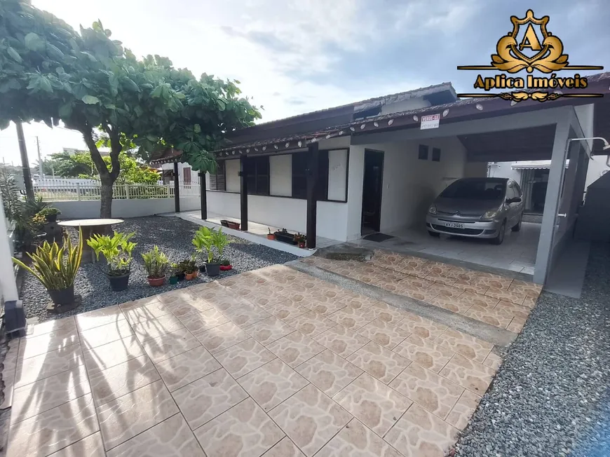 Foto 1 de Casa com 6 Quartos à venda, 78m² em Meia Praia, Navegantes