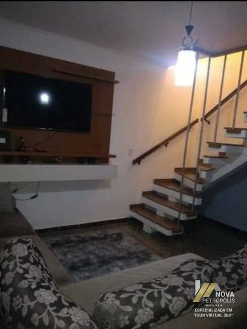 Foto 1 de Sobrado com 2 Quartos à venda, 94m² em Demarchi, São Bernardo do Campo