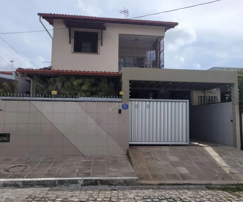 Foto 1 de Casa com 4 Quartos à venda, 230m² em Água Fria, João Pessoa