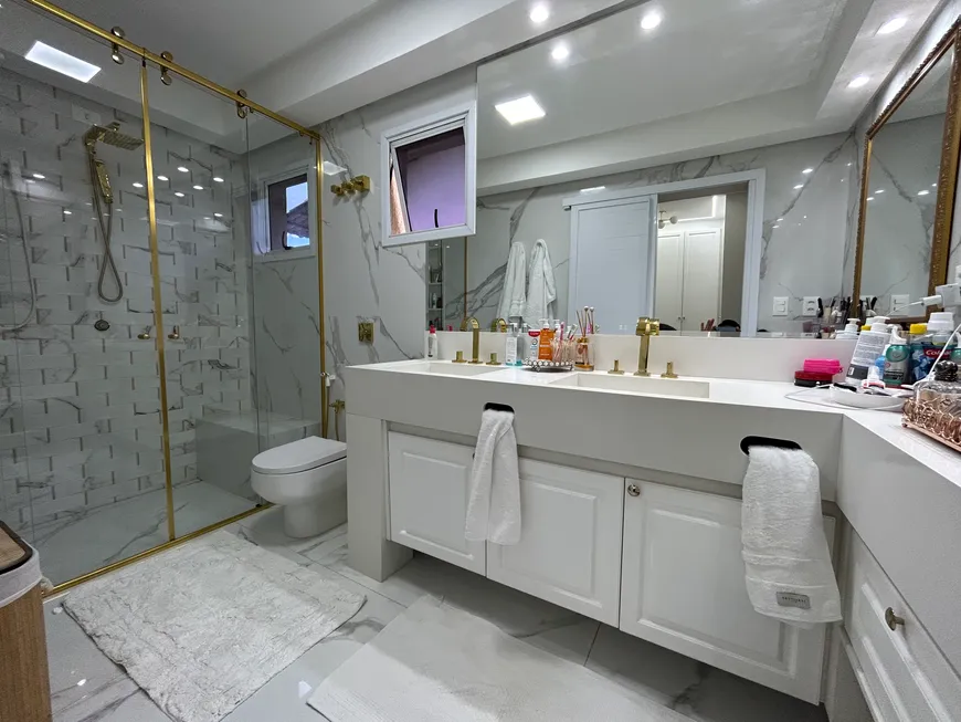 Foto 1 de Casa de Condomínio com 6 Quartos à venda, 400m² em Residencial Granville, Goiânia
