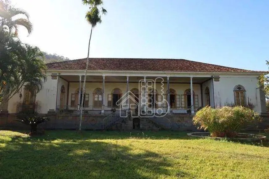 Foto 1 de Fazenda/Sítio com 10 Quartos à venda, 595m² em , São Sebastião do Alto