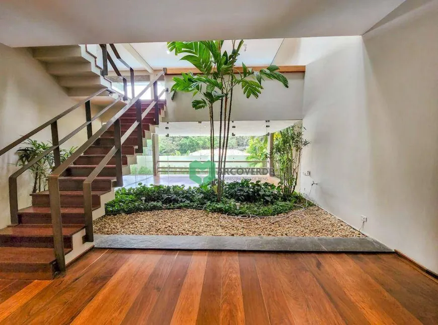 Foto 1 de Casa com 5 Quartos para venda ou aluguel, 900m² em Paineiras do Morumbi, São Paulo