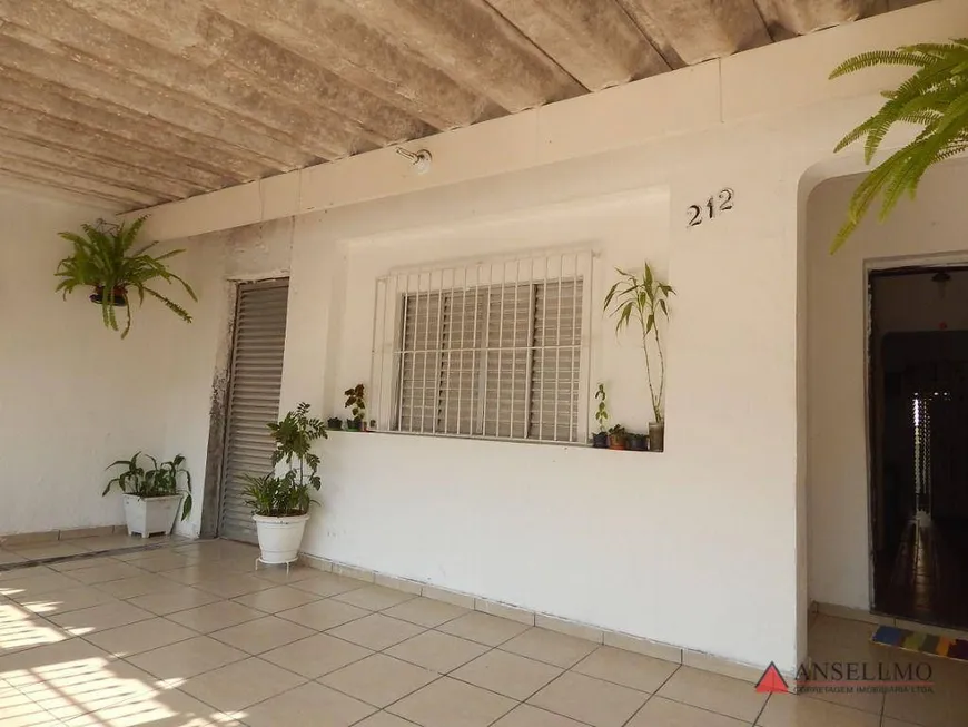 Foto 1 de Casa com 1 Quarto à venda, 90m² em Santa Terezinha, São Bernardo do Campo