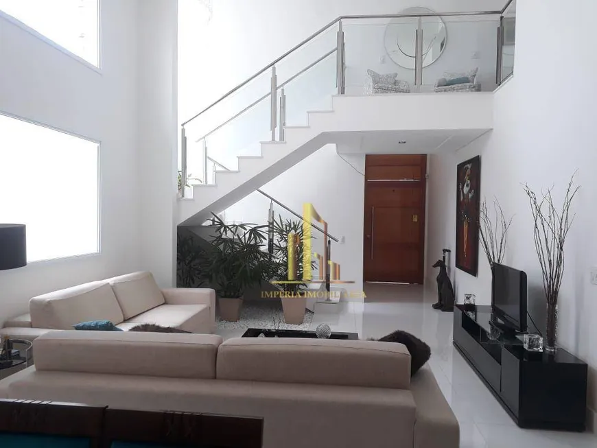 Foto 1 de Casa de Condomínio com 3 Quartos para venda ou aluguel, 258m² em Caxambú, Jundiaí