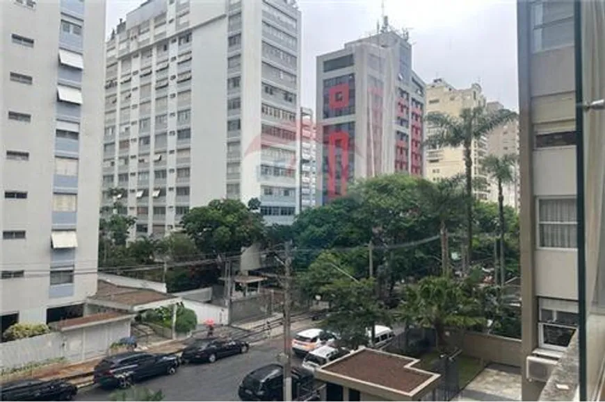 Foto 1 de Apartamento com 5 Quartos à venda, 240m² em Jardins, São Paulo
