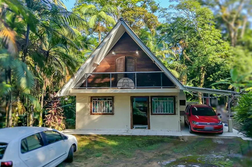 Foto 1 de Fazenda/Sítio com 3 Quartos à venda, 80m² em Centro, Morretes