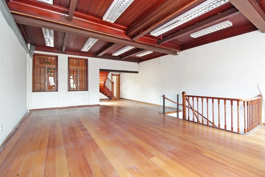 Foto 1 de Casa com 3 Quartos à venda, 350m² em Bom Fim, Porto Alegre