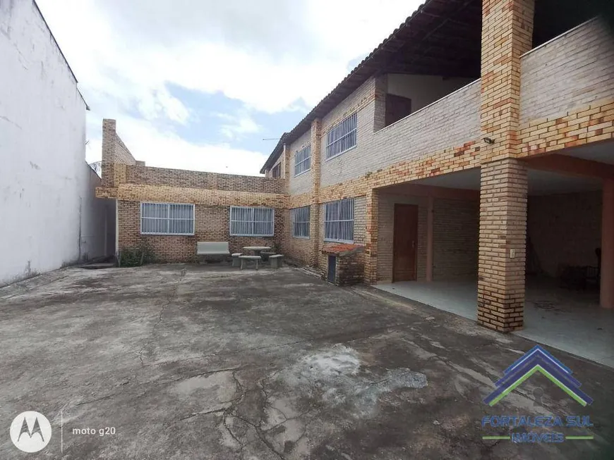 Foto 1 de Casa com 3 Quartos à venda, 390m² em Tabuba, Caucaia