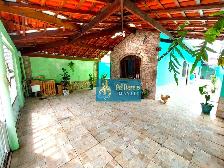 Foto 1 de Casa com 2 Quartos à venda, 64m² em Maracanã, Praia Grande