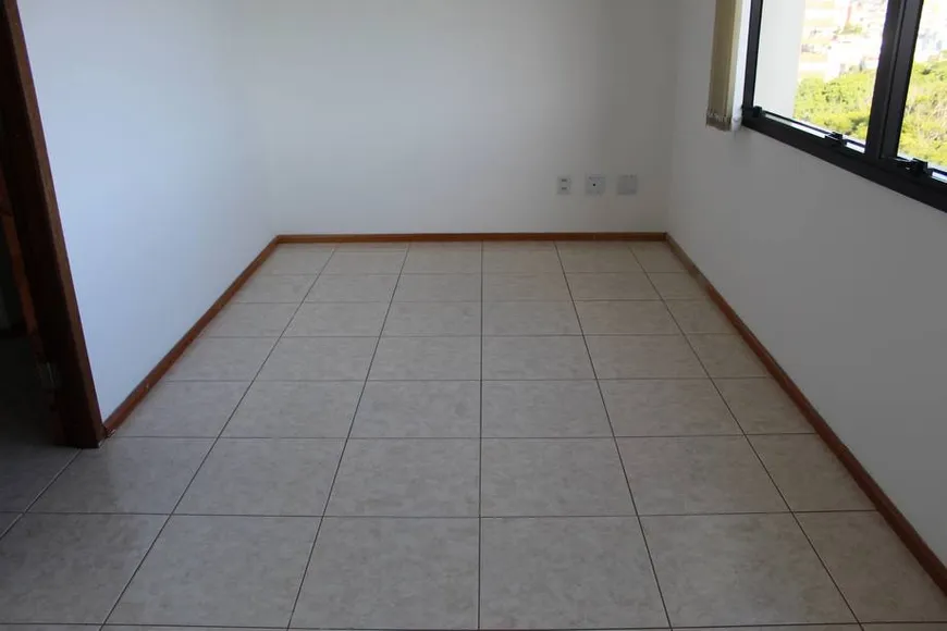 Foto 1 de Sala Comercial à venda, 26m² em Menino Deus, Porto Alegre