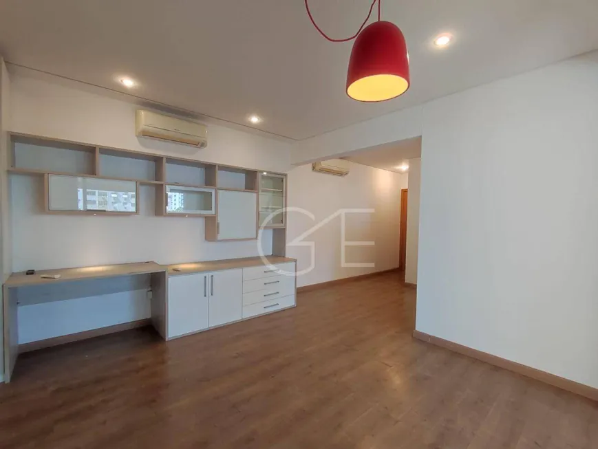Foto 1 de Apartamento com 2 Quartos à venda, 140m² em Gonzaga, Santos