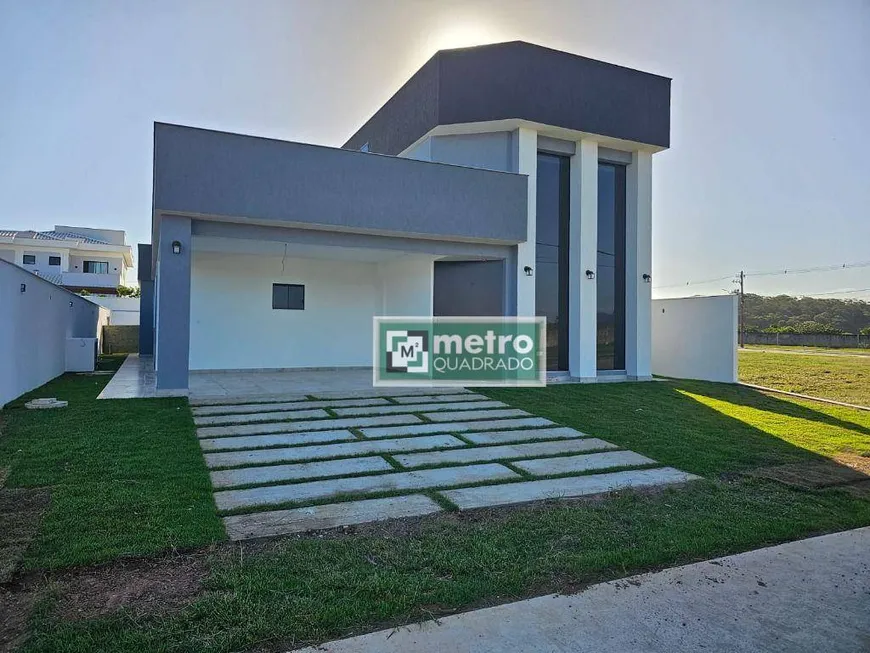 Foto 1 de Casa de Condomínio com 4 Quartos à venda, 210m² em Operário, Rio das Ostras