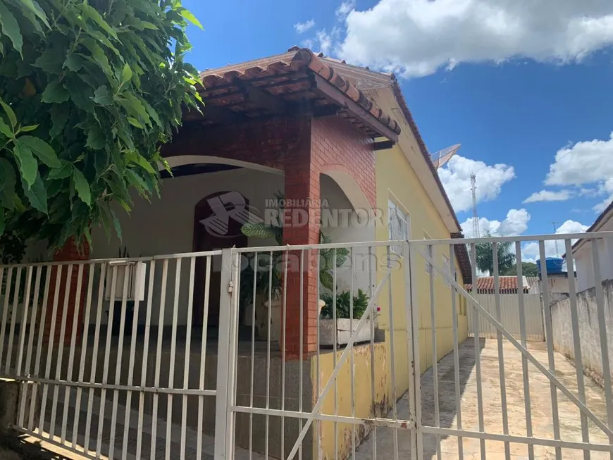 Foto 1 de Casa com 3 Quartos à venda, 528m² em CENTRO, Monte Aprazível