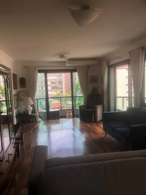 Foto 1 de Apartamento com 4 Quartos à venda, 192m² em Vila Uberabinha, São Paulo