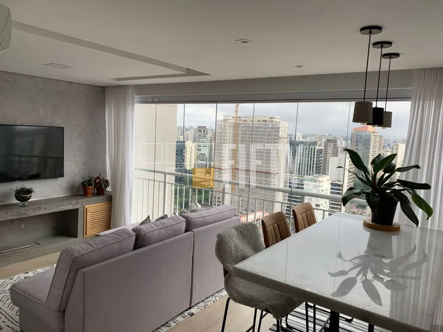 Foto 1 de Apartamento com 1 Quarto à venda, 55m² em Vila Nova Conceição, São Paulo