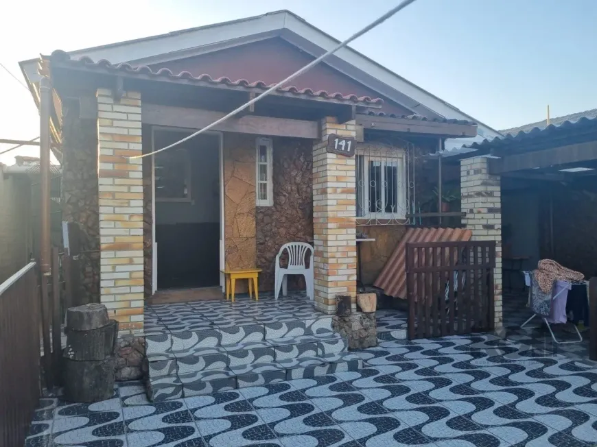 Foto 1 de Casa com 2 Quartos à venda, 81m² em Jardim Planalto, Esteio