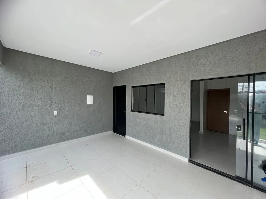 Foto 1 de Casa com 3 Quartos à venda, 180m² em Residencial Center Ville, Goiânia