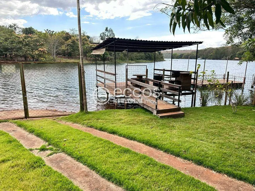 Foto 1 de Fazenda/Sítio com 4 Quartos à venda, 180m² em Minas Gerais, Uberlândia