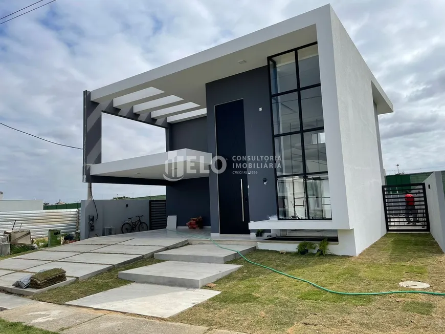 Foto 1 de Casa com 3 Quartos à venda, 200m² em Parque dos Rodoviários, Campos dos Goytacazes