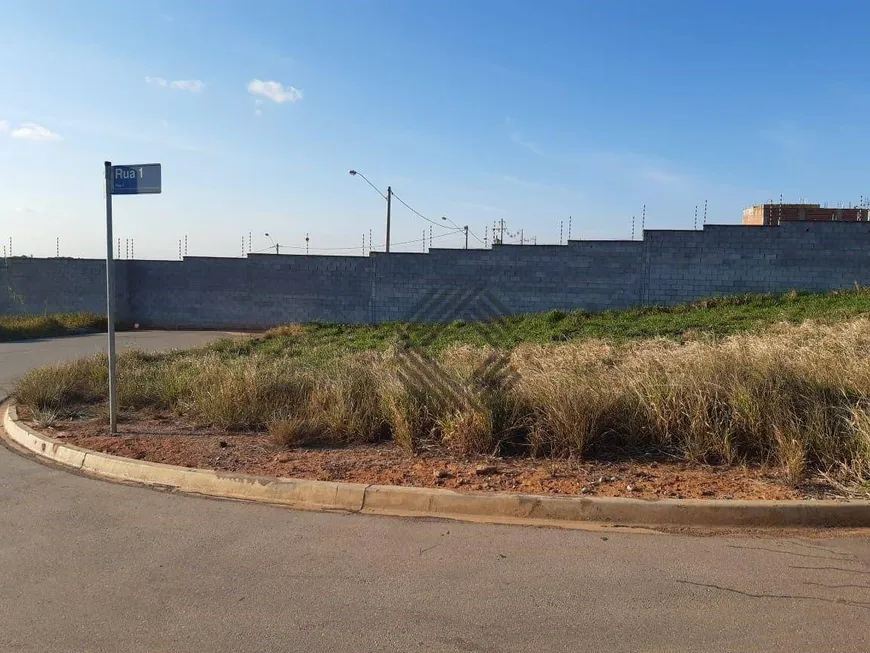 Foto 1 de Lote/Terreno à venda, 242m² em Caguacu, Sorocaba