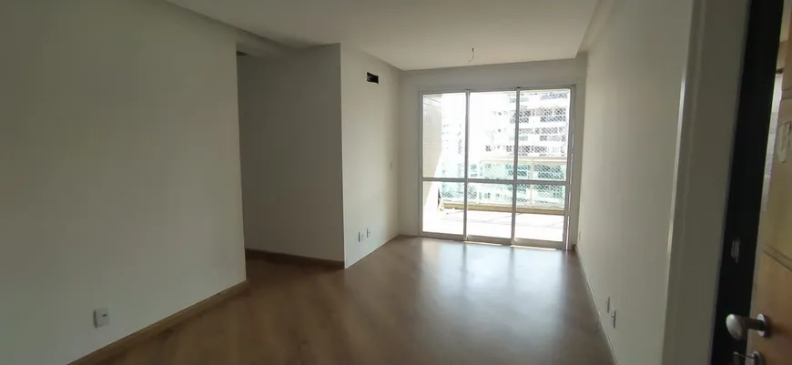 Foto 1 de Apartamento com 3 Quartos à venda, 75m² em Jacarepaguá, Rio de Janeiro