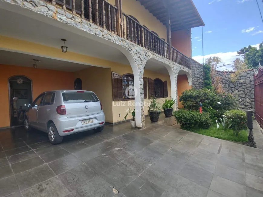 Foto 1 de Casa com 3 Quartos para alugar, 438m² em Vila Clóris, Belo Horizonte