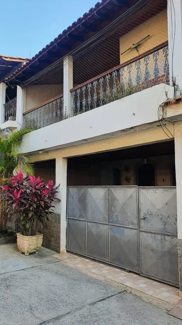 Foto 1 de Casa com 2 Quartos à venda, 189m² em Mutondo, São Gonçalo