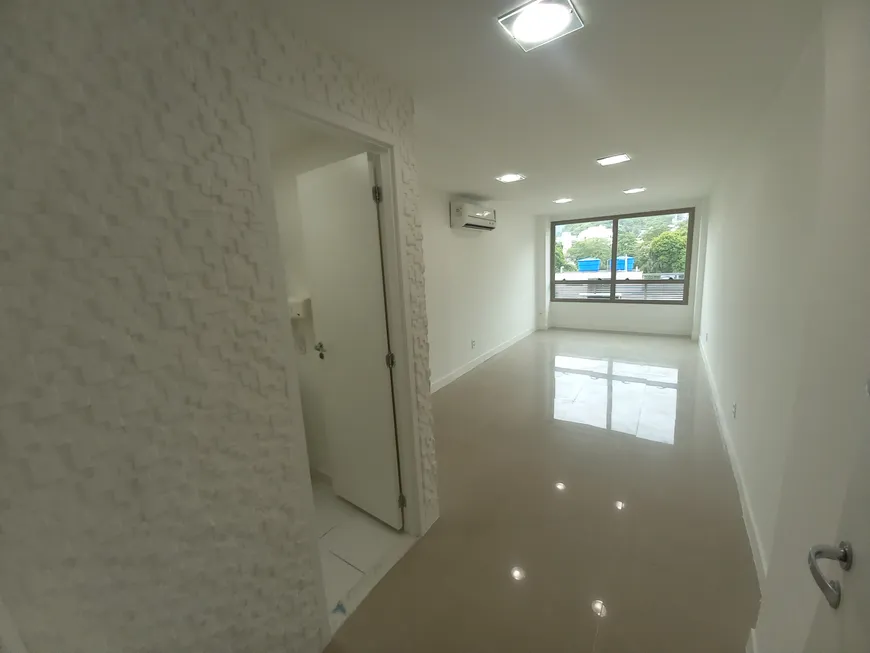 Foto 1 de Sala Comercial à venda, 25m² em Freguesia- Jacarepaguá, Rio de Janeiro