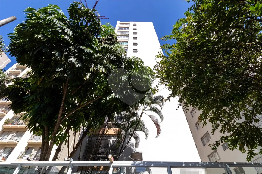 Foto 1 de Apartamento com 3 Quartos à venda, 180m² em Jardim Paulista, São Paulo