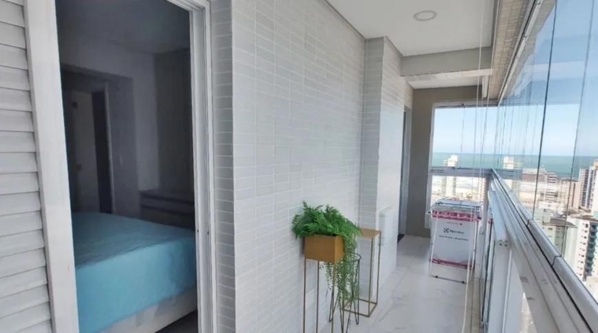Foto 1 de Apartamento com 3 Quartos à venda, 148m² em Vila Guilhermina, Praia Grande