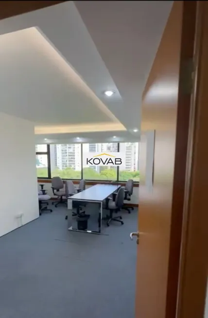 Foto 1 de Sala Comercial com 3 Quartos para alugar, 70m² em Moema, São Paulo