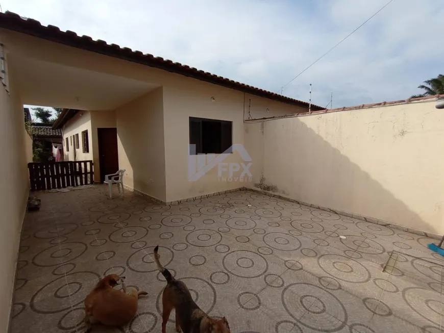 Foto 1 de Casa com 2 Quartos à venda, 70m² em Gaivota Praia, Itanhaém