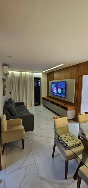 Foto 1 de Apartamento com 3 Quartos à venda, 95m² em Copacabana, Rio de Janeiro